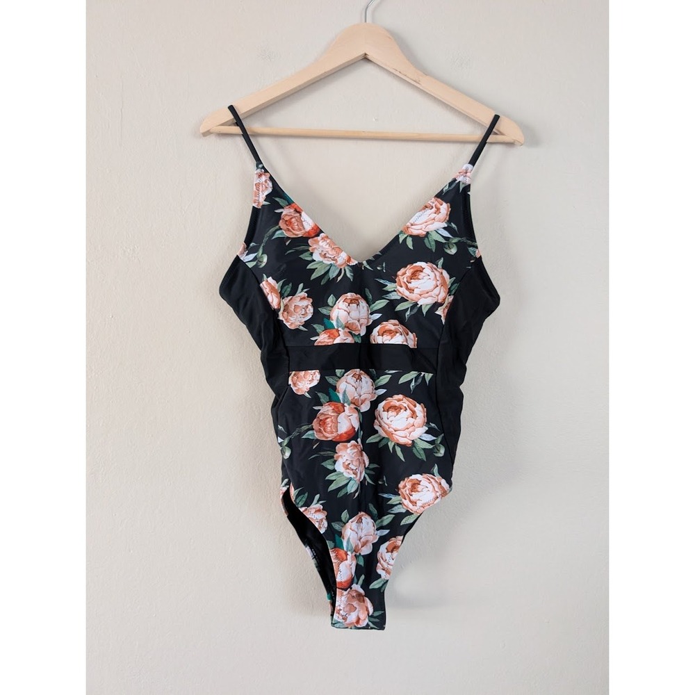 Cupshe Womens Floral One Piece Swimsuit‎ Black Rose V-Neck XL NWT Romantic Beach